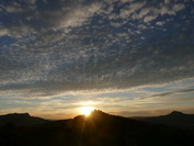 Sonnenuntergang ber dem Mgdeberg, links Stoffel, rechts Hewen, September 2020