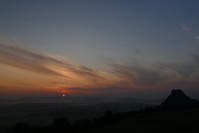 Sonnenaufgang im Herbstnebel, beim Hohenkrhen, September 2020